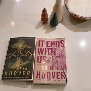 Colleen Hoover Book Bundle - “It Ends with Us” & “Verity”